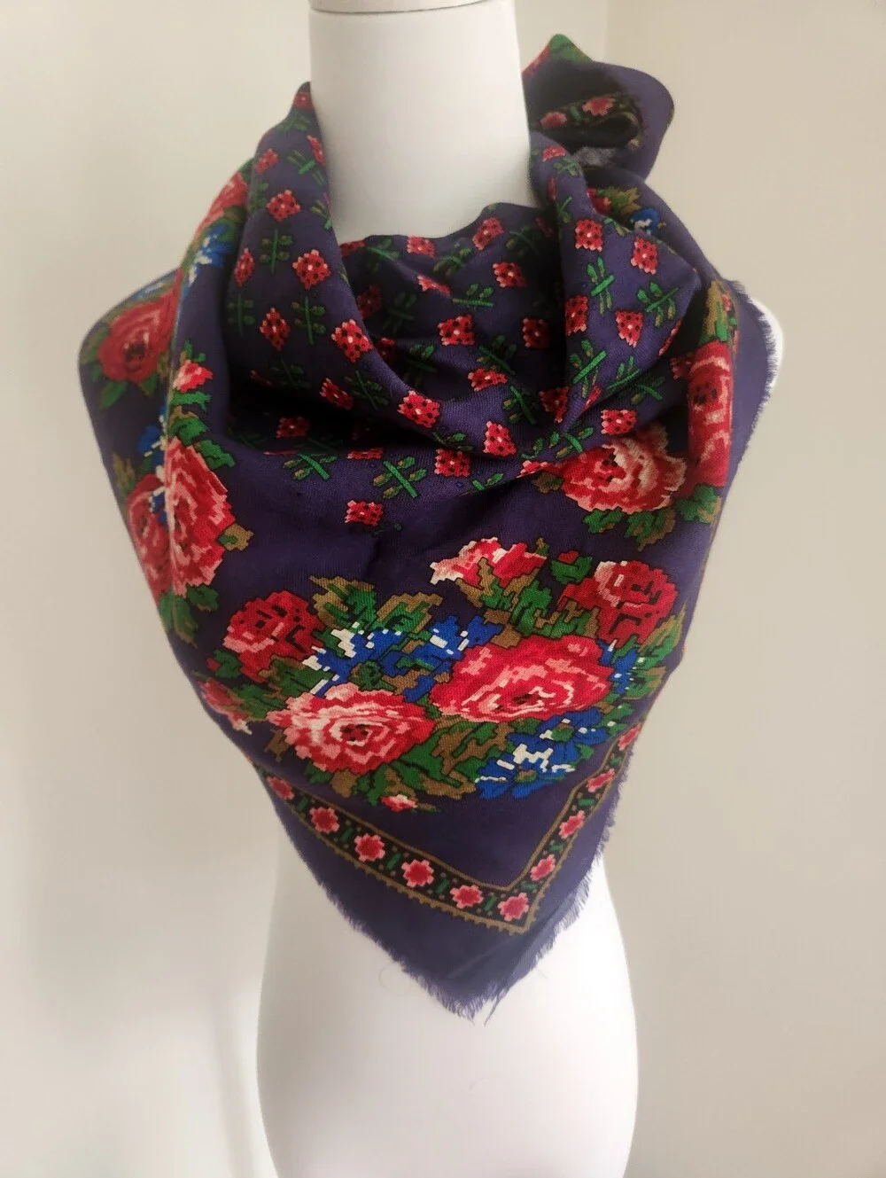 vintage Slavic babushka scarf i⁸